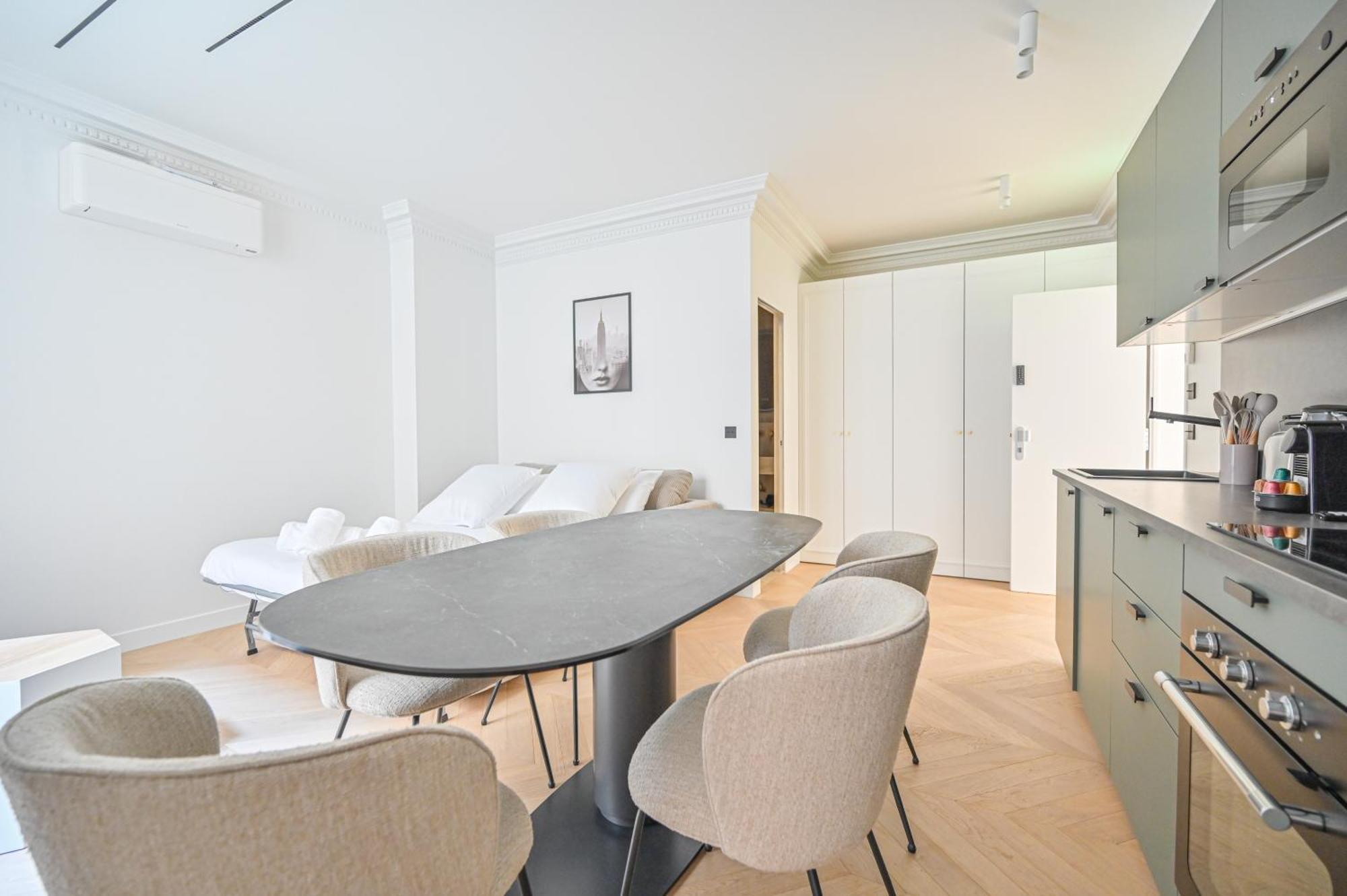 Sumptuous & Serene Parisian Flat Esterno foto