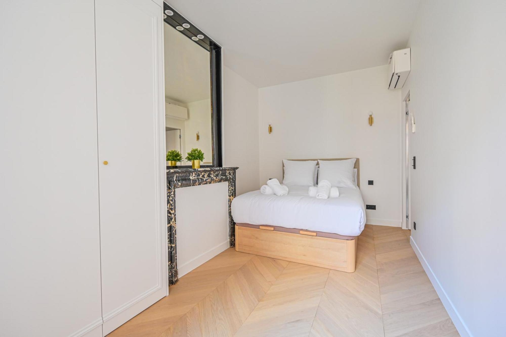 Sumptuous & Serene Parisian Flat Esterno foto